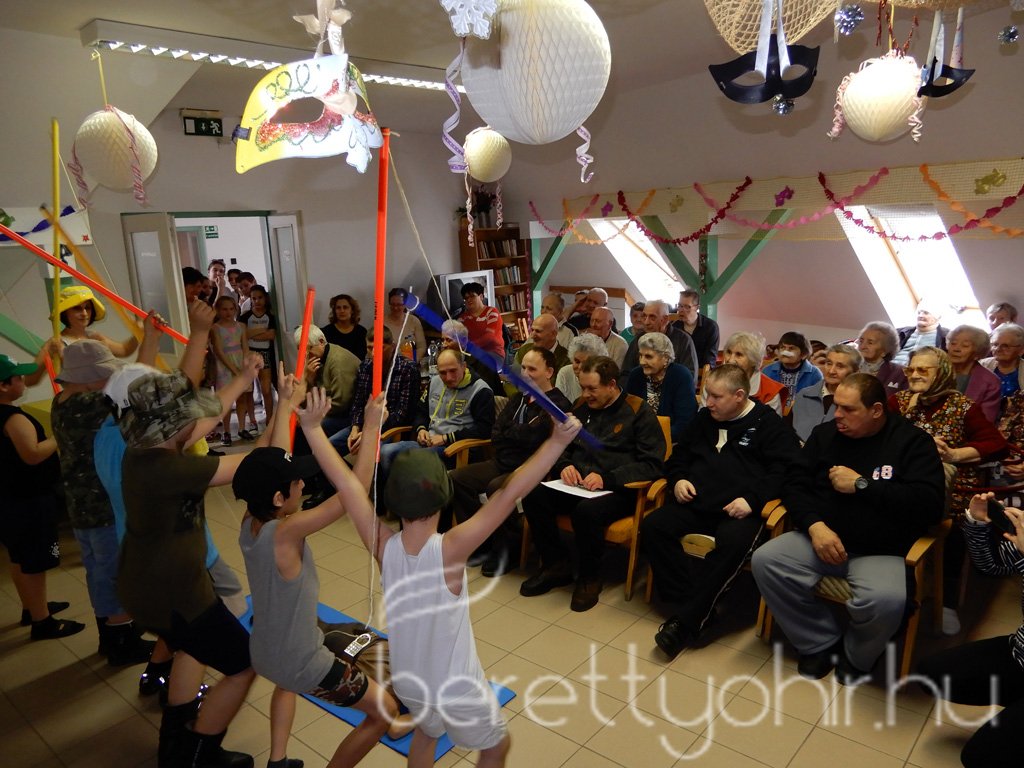 Farsang az idősotthonban 17